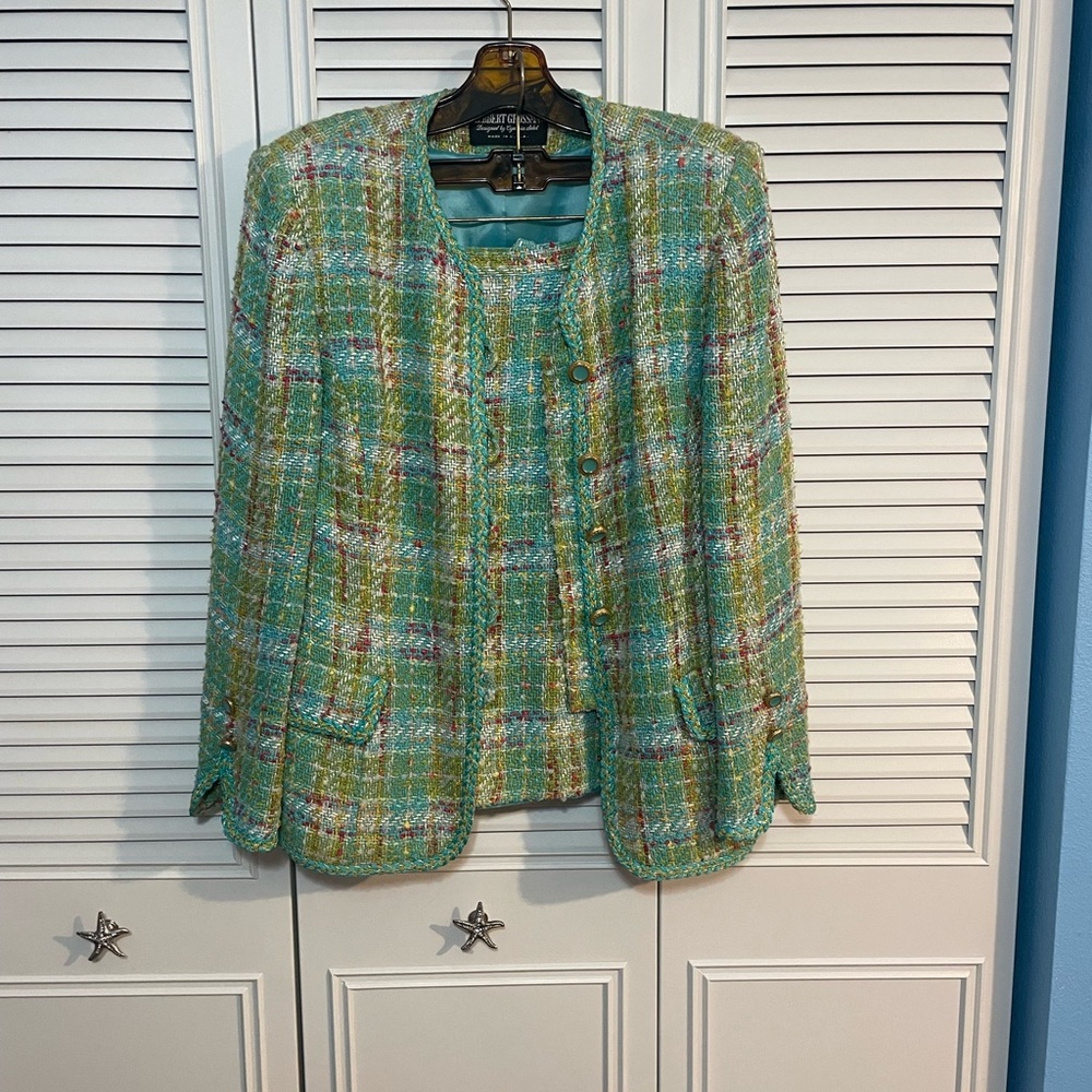 Elegant Tweed Blazer and Skirt Suit in Green by Travelers Collection